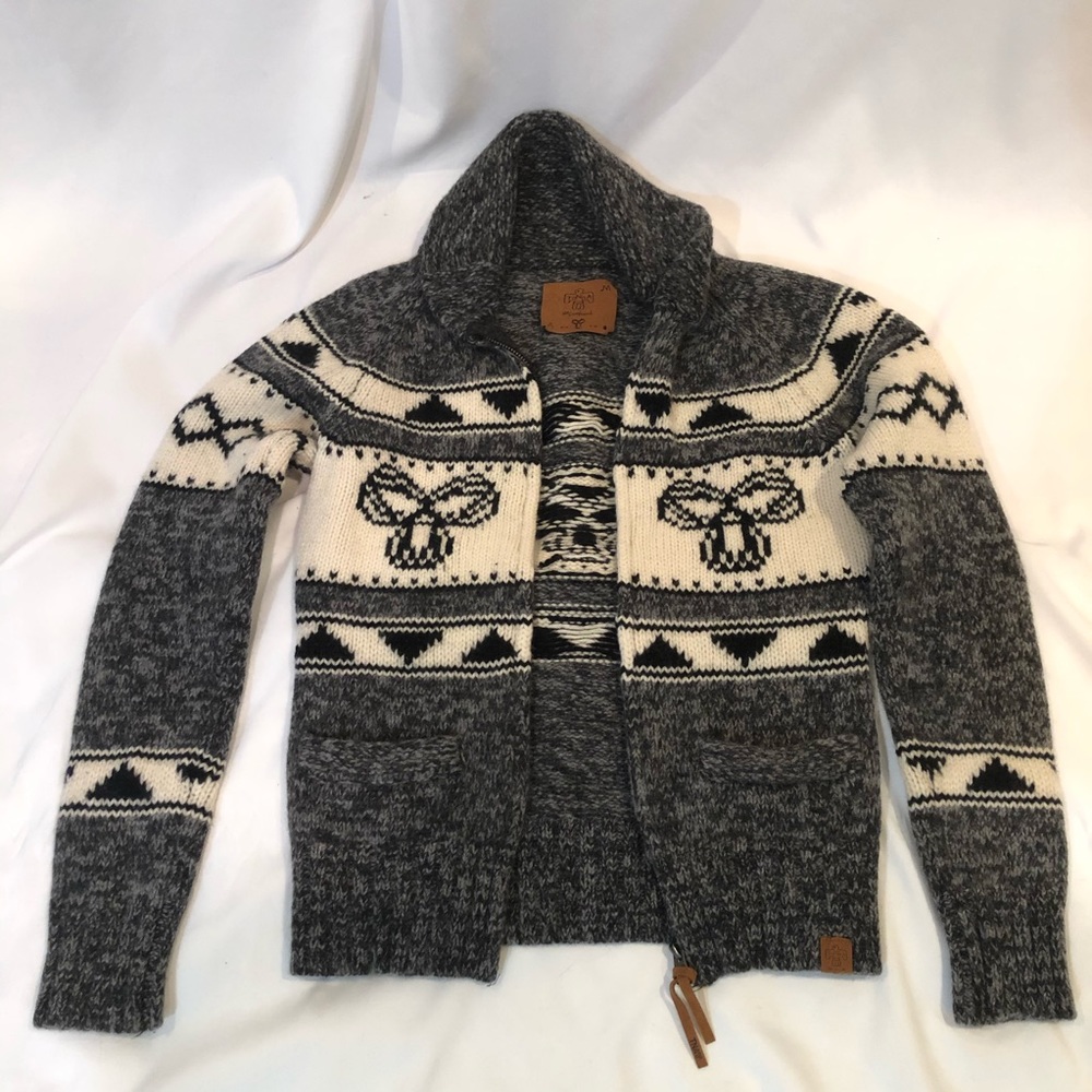 EUC TNA wool sweater